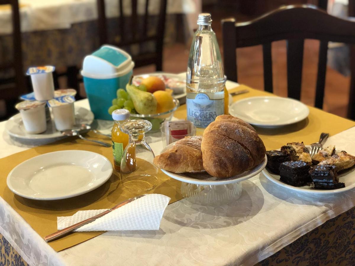 Hotel Pietrapanna Calvello Bagian luar foto