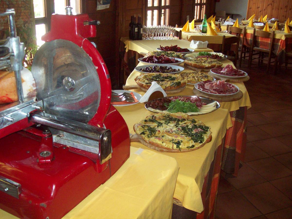Hotel Pietrapanna Calvello Bagian luar foto