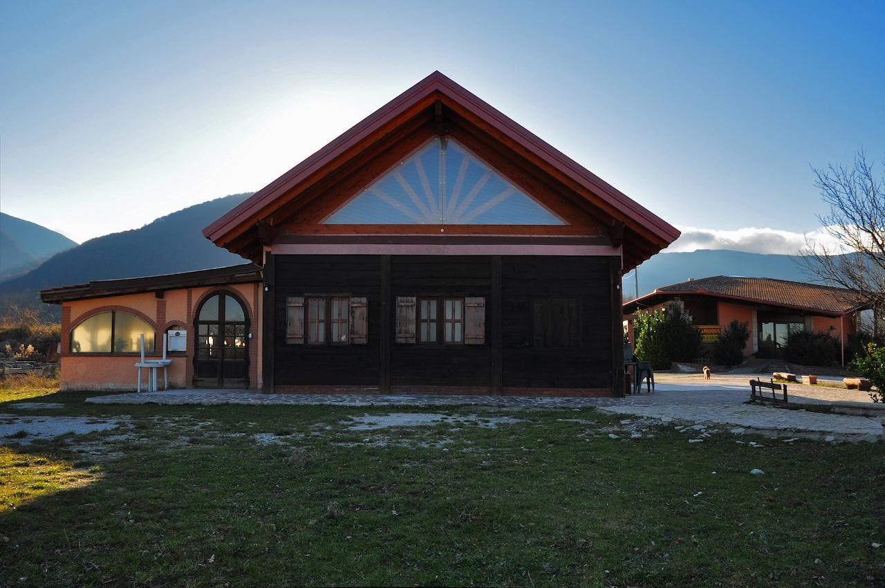 Hotel Pietrapanna Calvello Bagian luar foto