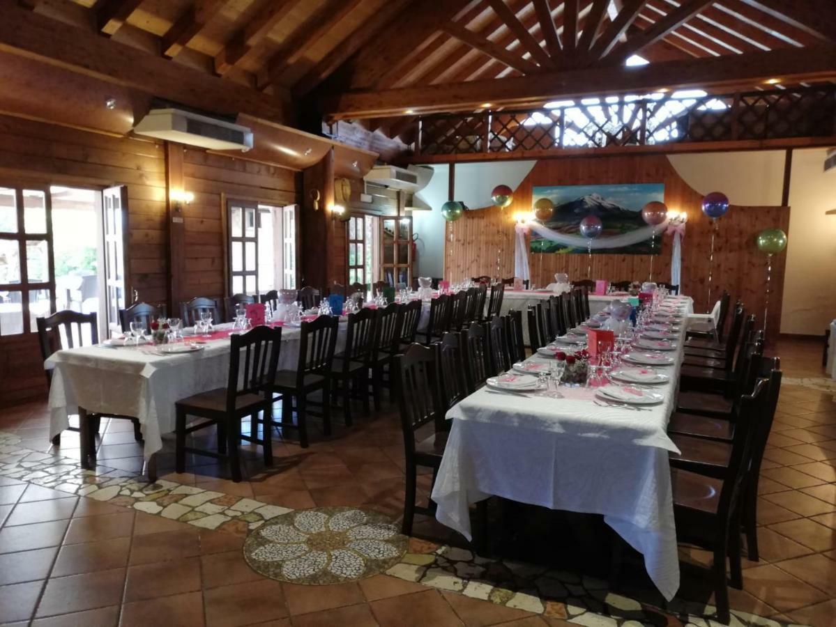 Hotel Pietrapanna Calvello Bagian luar foto